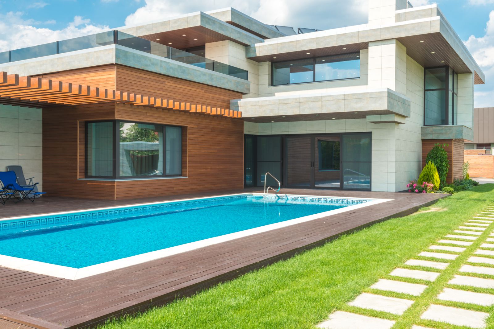 Dive In — Pool Masters LA